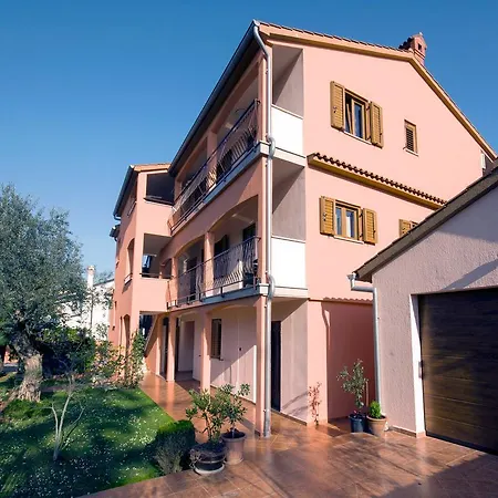 Apartman Cvek *