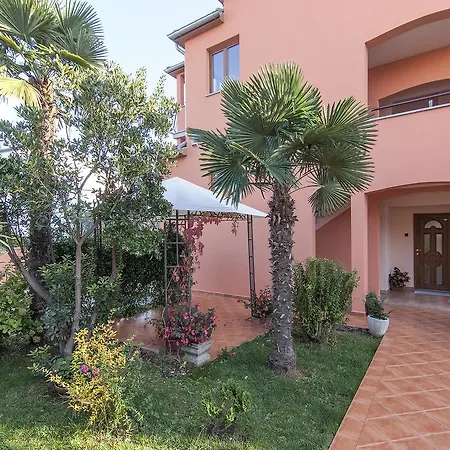 Apartman Cvek *
