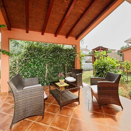 Apartman Cvek *