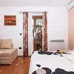 בית הארחה Cvek 4*